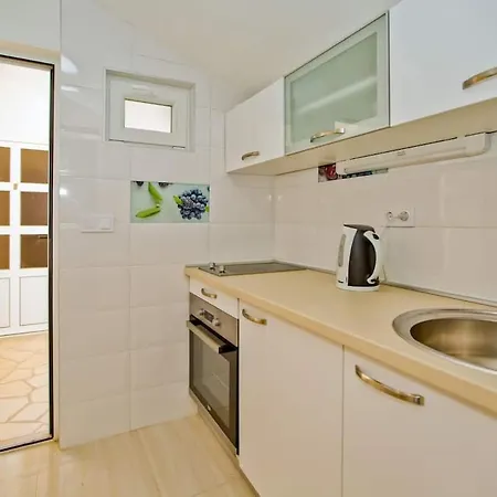 Appartamento Mateljan Zastražišće